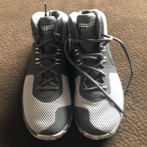 Never worn Nike Air Precision High Top